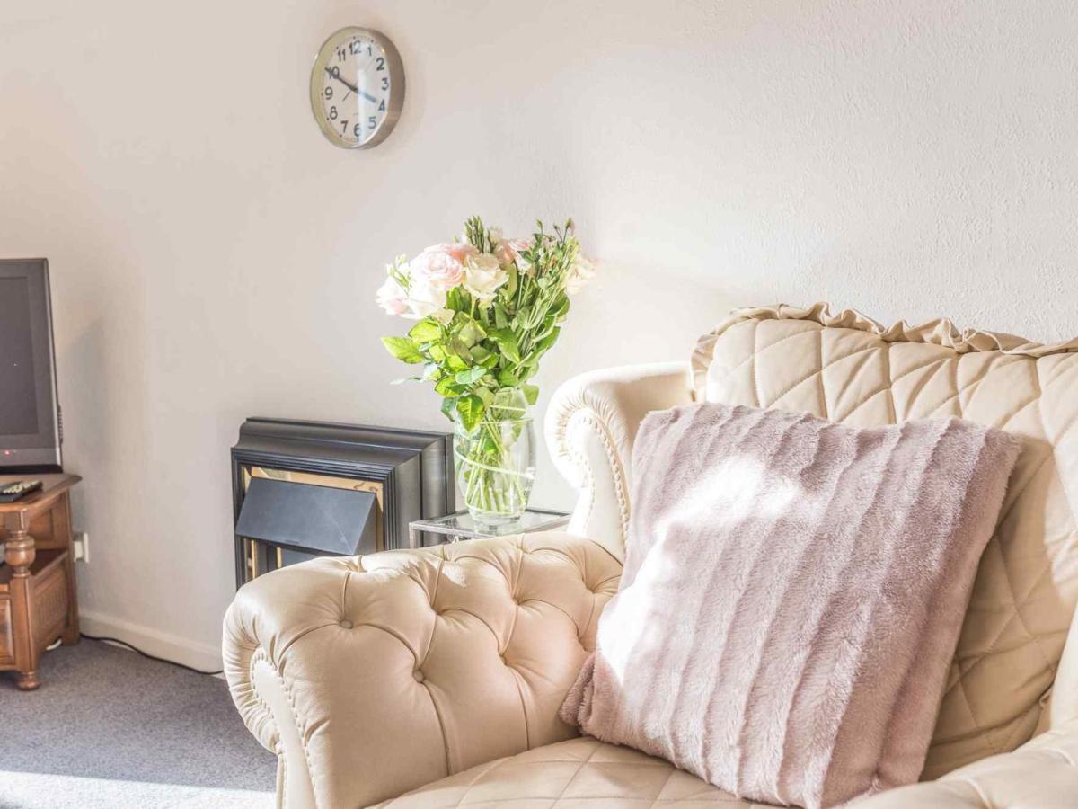 Pass The Keys Comfortable 3 Bed In Central Bowness With Parking Windermere Exteriér fotografie