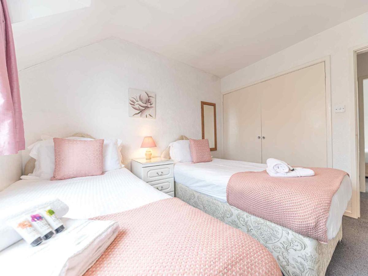 Pass The Keys Comfortable 3 Bed In Central Bowness With Parking Windermere Exteriér fotografie