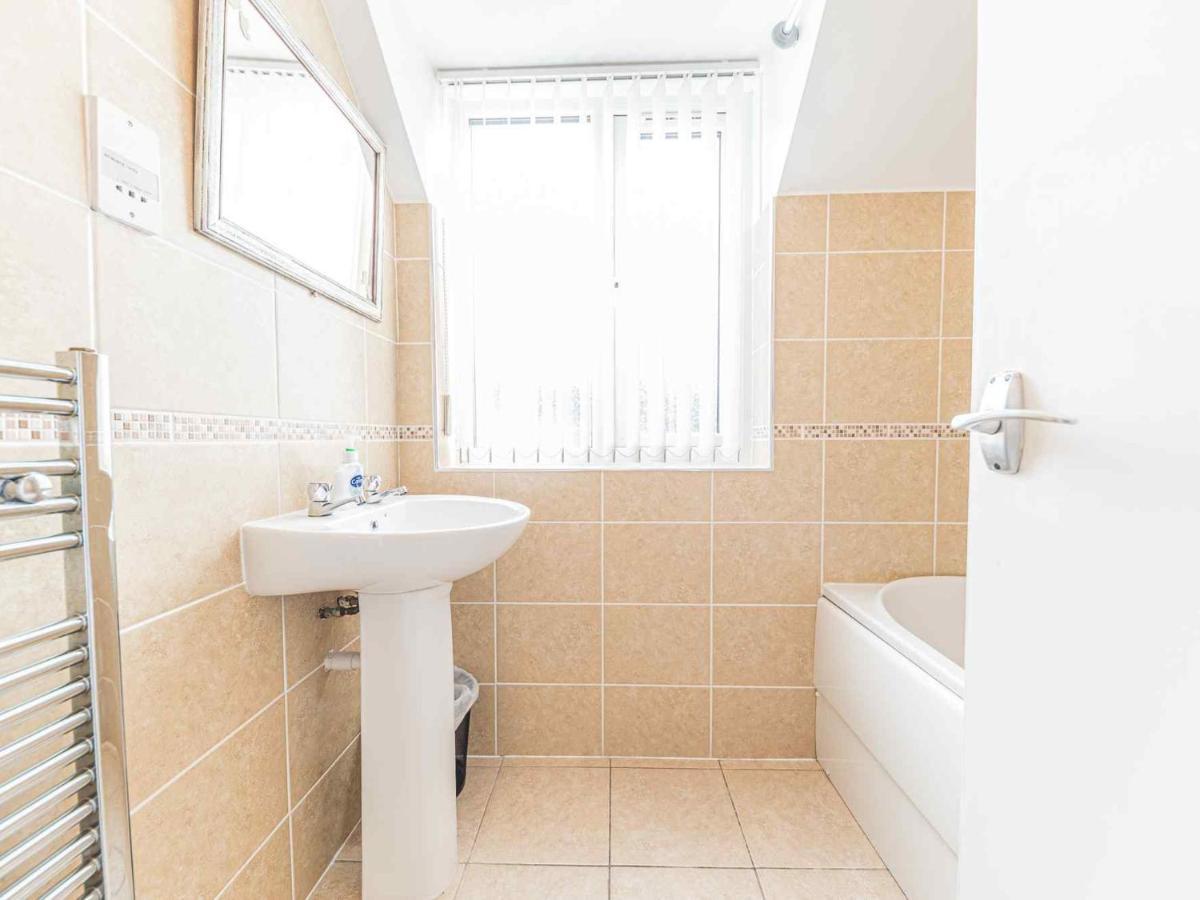 Pass The Keys Comfortable 3 Bed In Central Bowness With Parking Windermere Exteriér fotografie